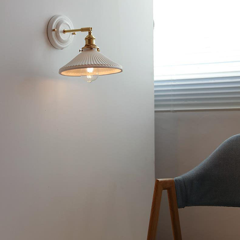 Vintage Japanse Keramiek Messing 1-Licht Wandlamp