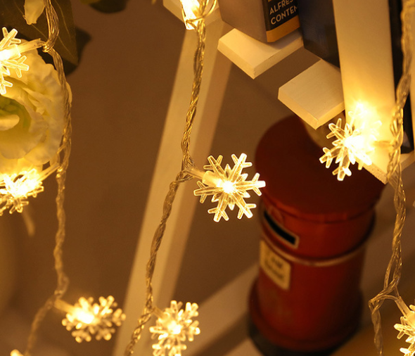 LED Kerstverlichting met Sneeuwvlokken – Warmwit of Kleurrijk Licht voor Binnen & Buiten