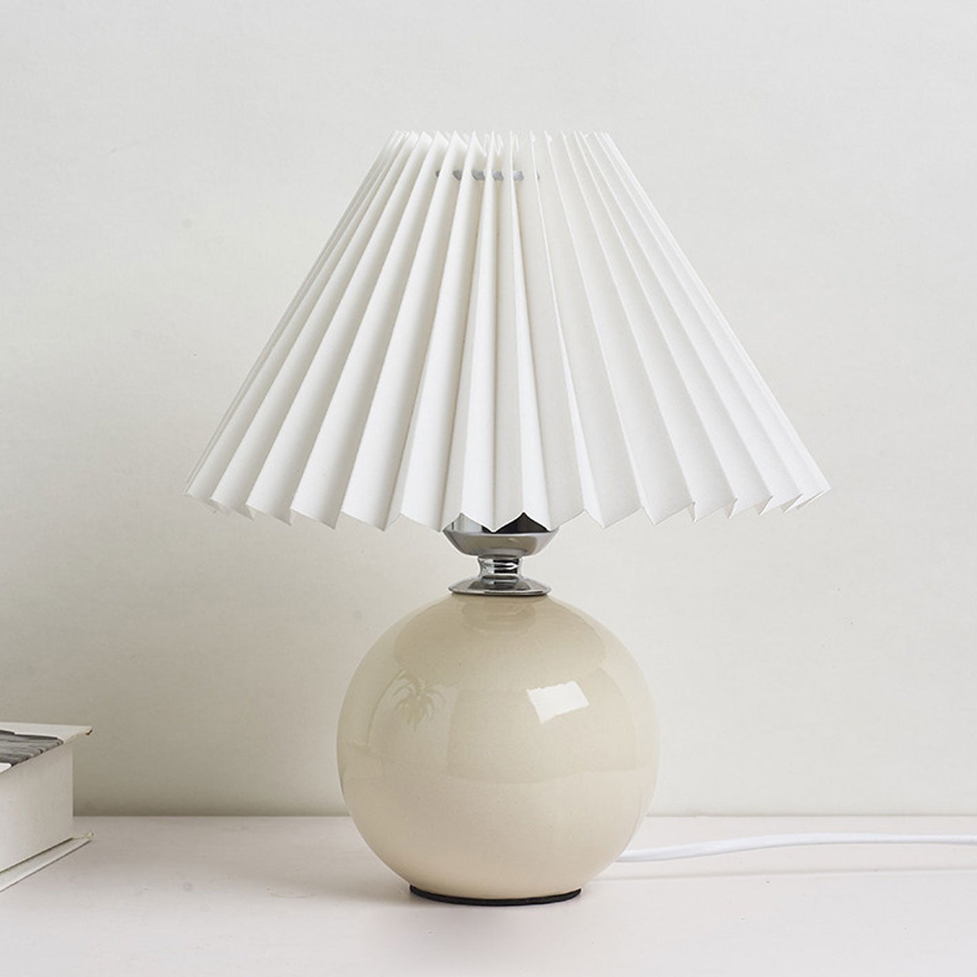 Nordic Ceramic Pleated Table Light | 1-Lamp