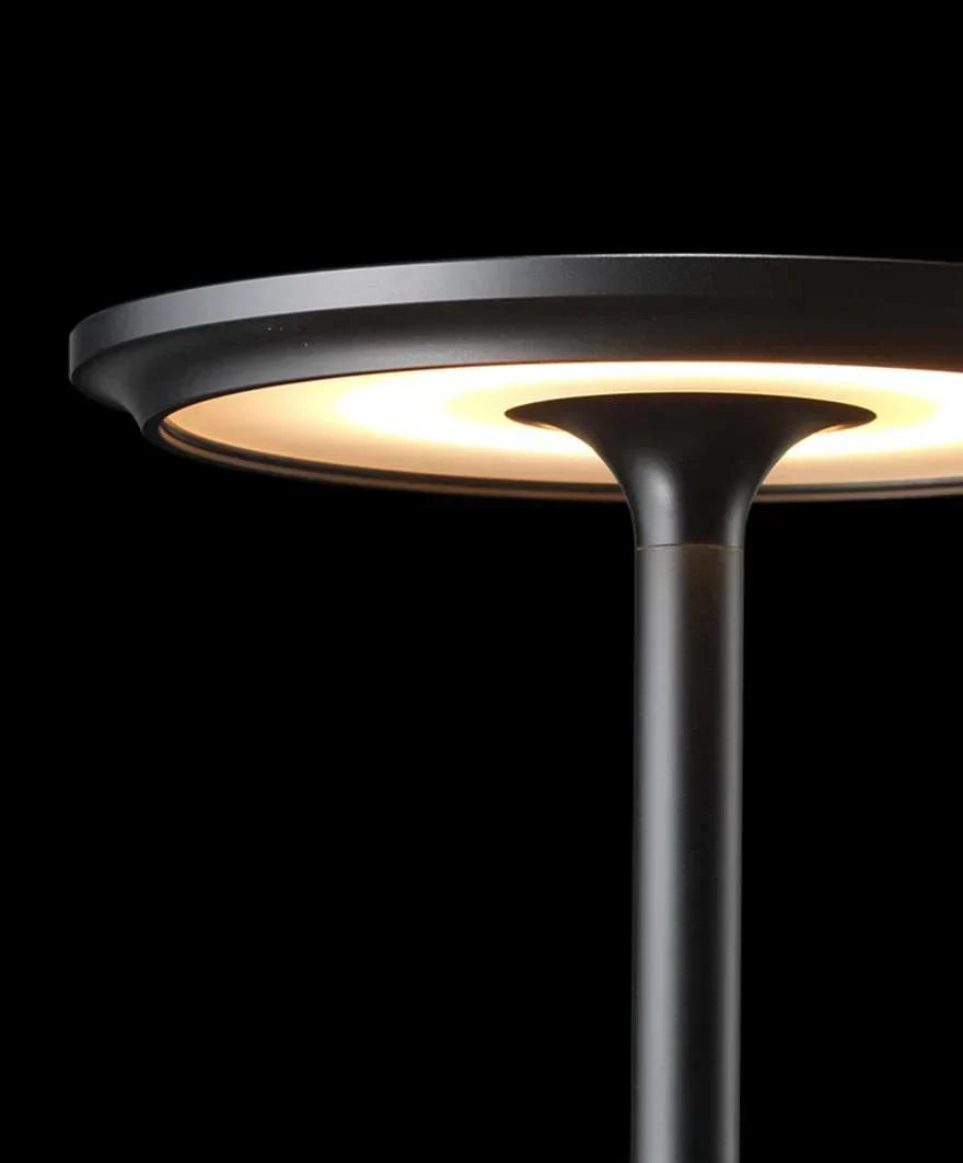Moderne Messing-Kegel-LED-Accu-Tafellamp 1-Licht