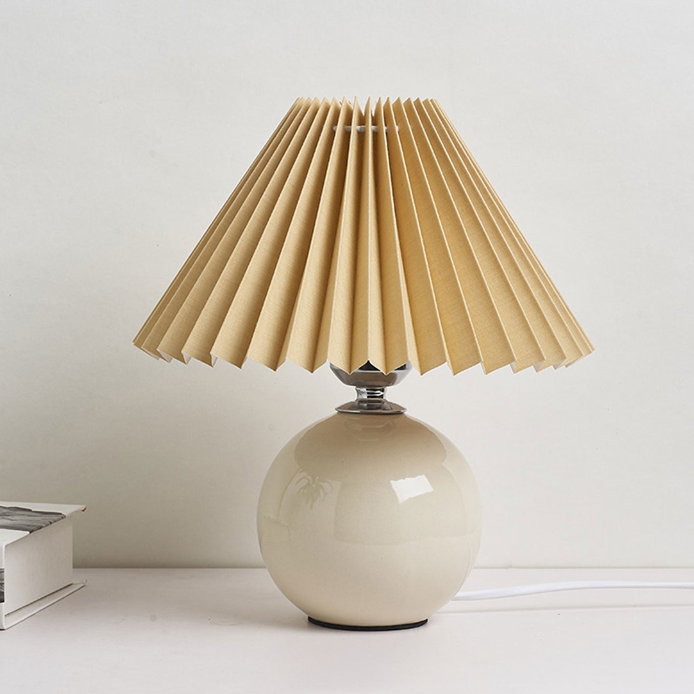 Nordic Ceramic Pleated Table Light | 1-Lamp