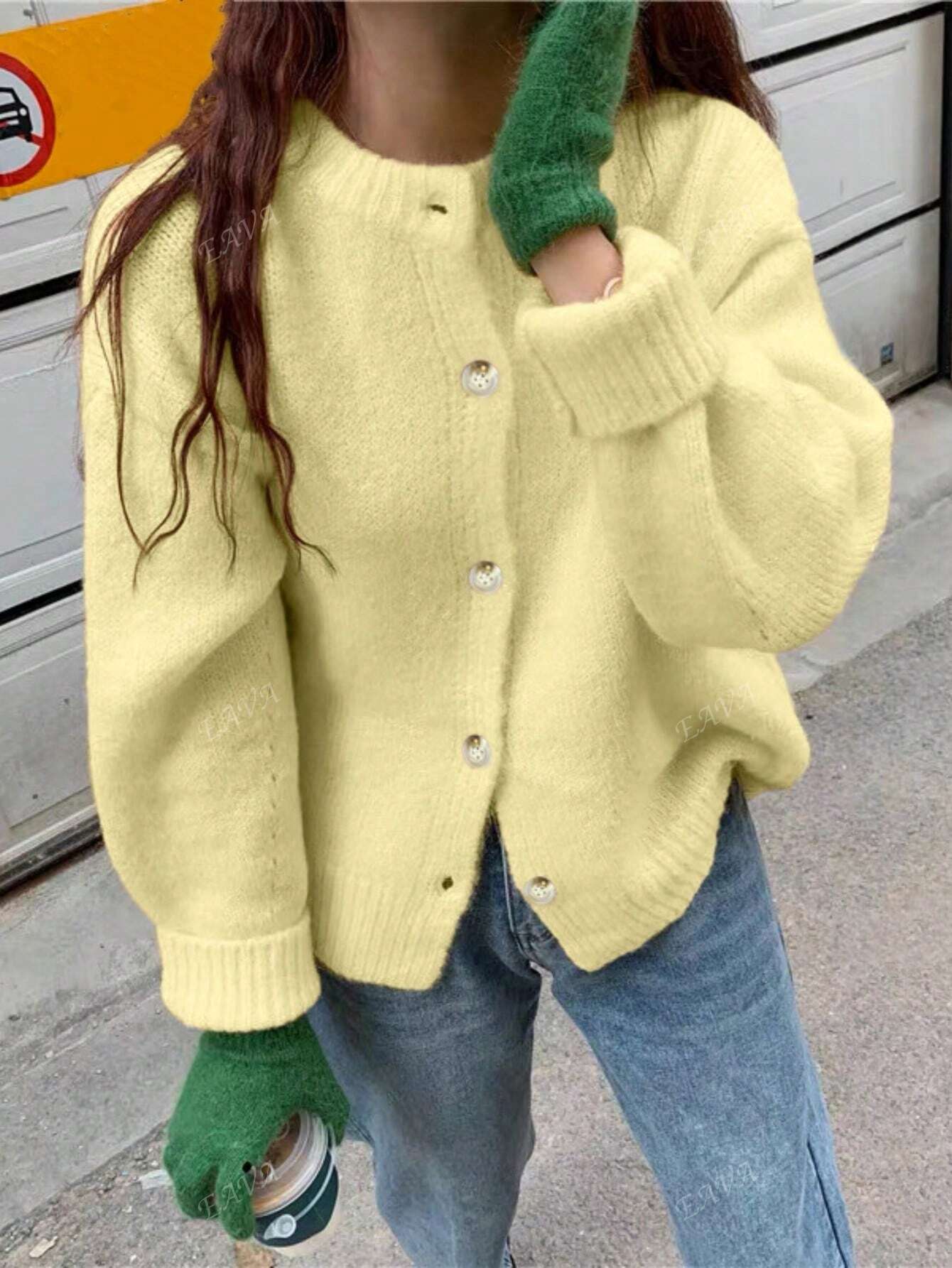 CozyKnoop Oversized Pullover – Ronde Hals met Knopen en Comfortabele Pasvorm