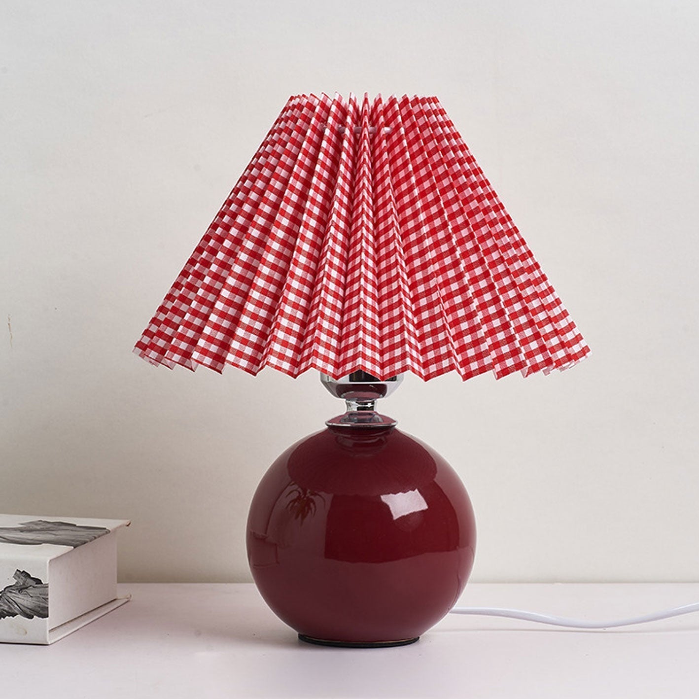 Nordic Ceramic Pleated Table Light | 1-Lamp