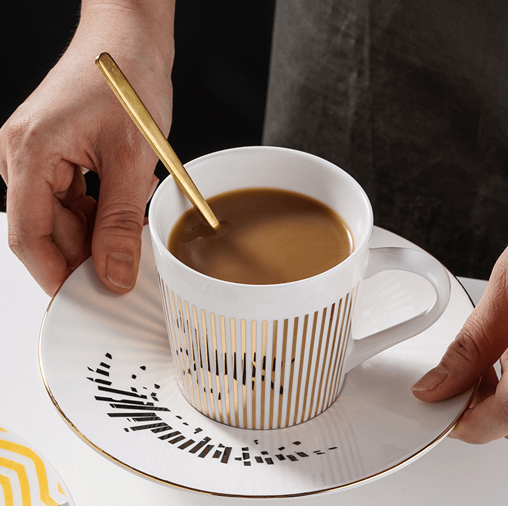 MirrorSip™ Bewegelijke Reflectie Creatieve Koffiemok Spiegel - Nu 50% KORTING!