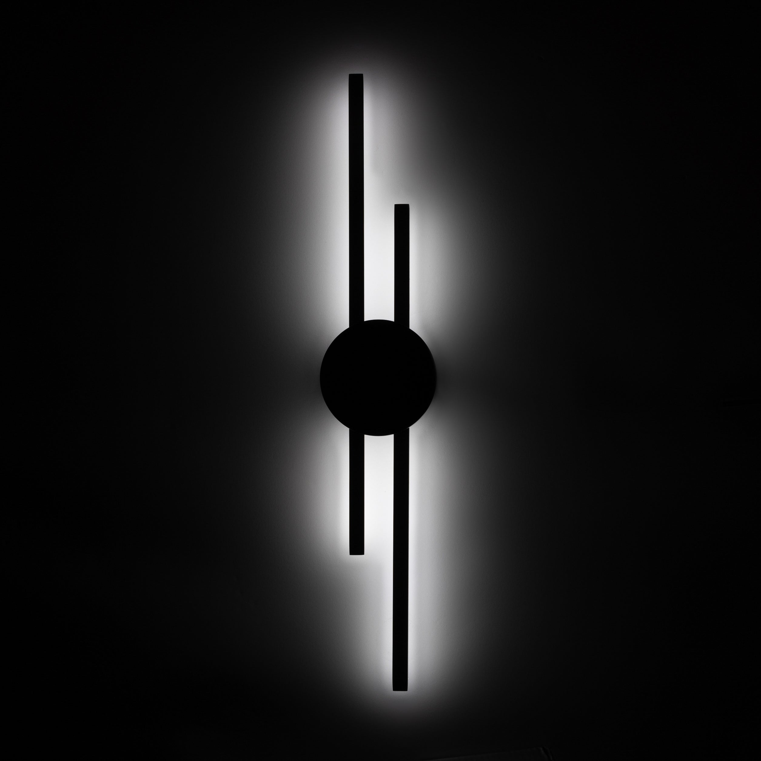 Elles Minimalist Sconce