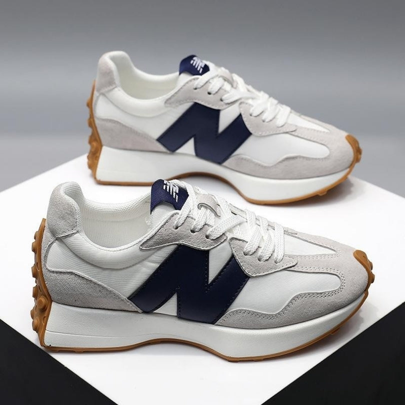 Denis – Sneakers met veters, spitse neus en antislipzool