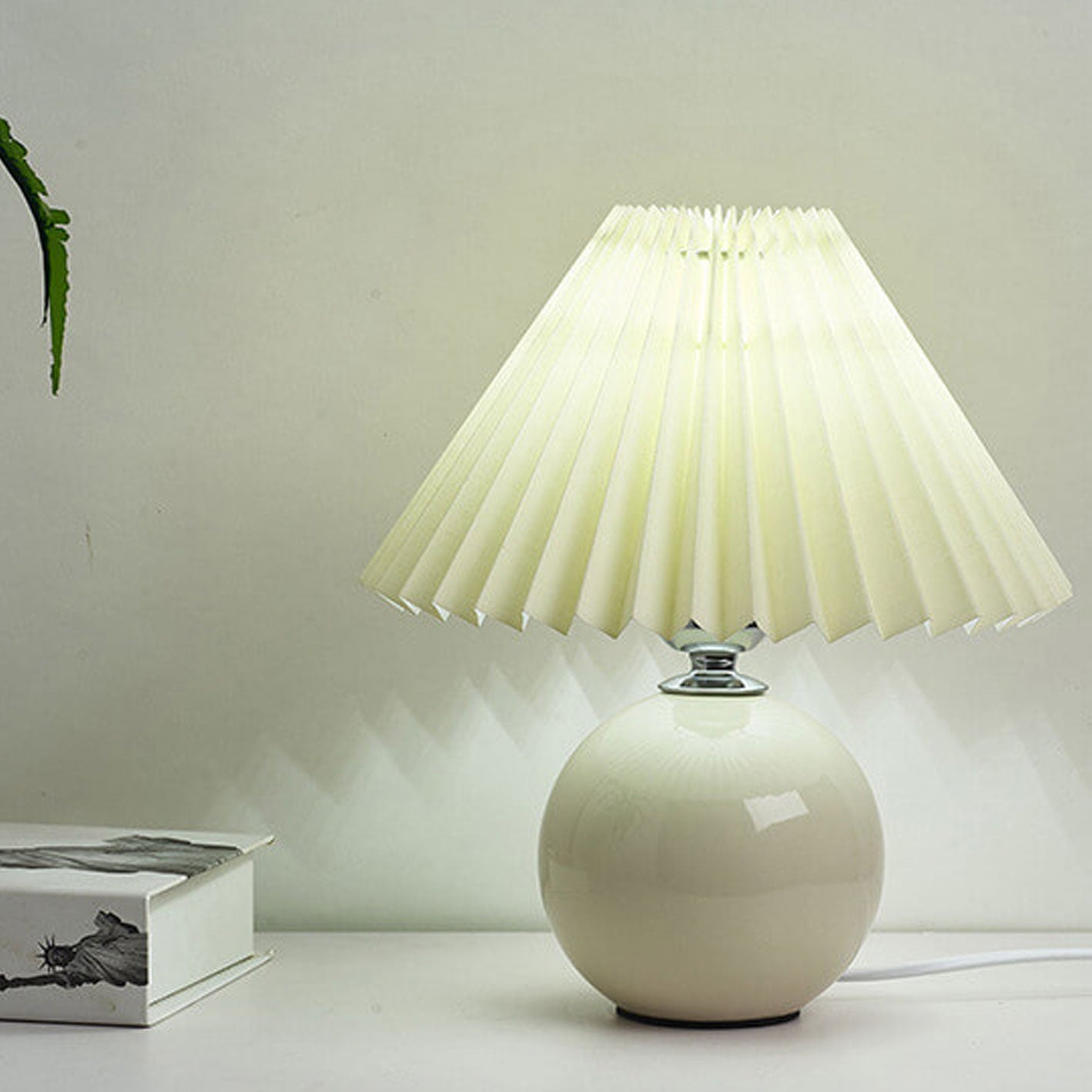 Nordic Ceramic Pleated Table Light | 1-Lamp