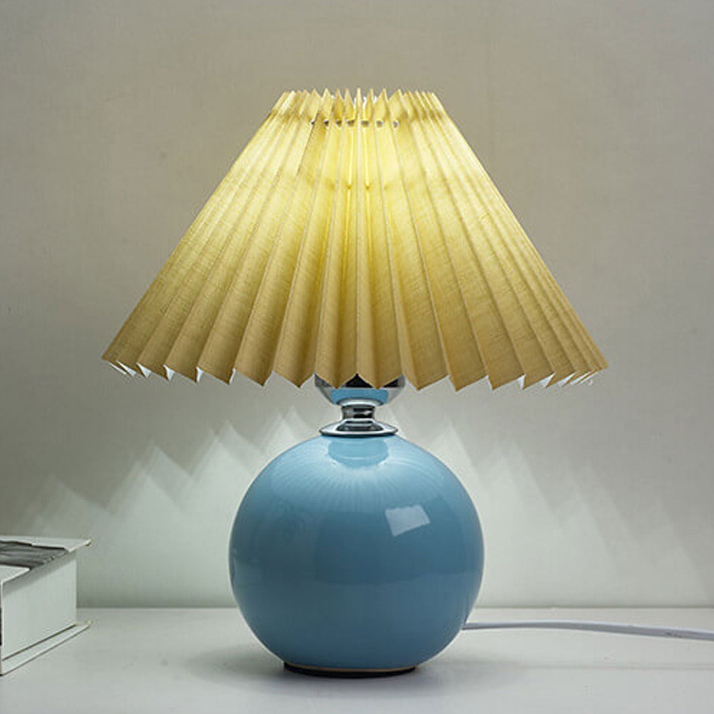 Nordic Ceramic Pleated Table Light | 1-Lamp