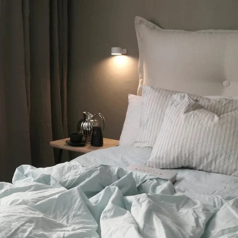 LuxeLumen Draadloze Dimbare LED Wandlamp | 360° draaibaar voor optimale verlichtingservaring