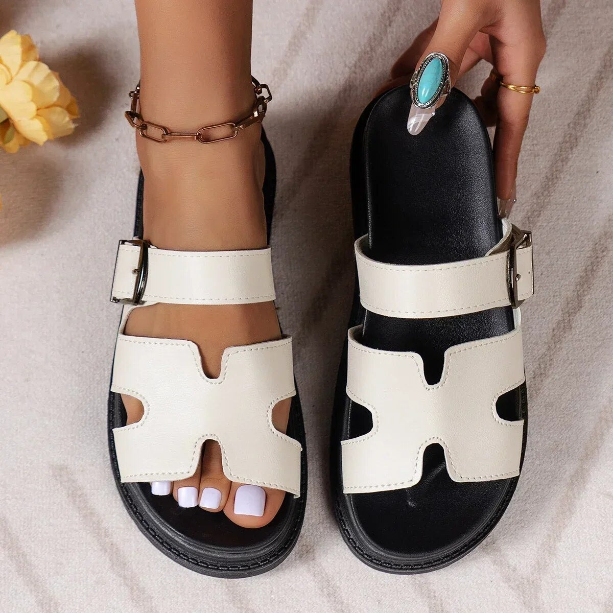 Milano Slipper | Oude inspiratie, Elegante look