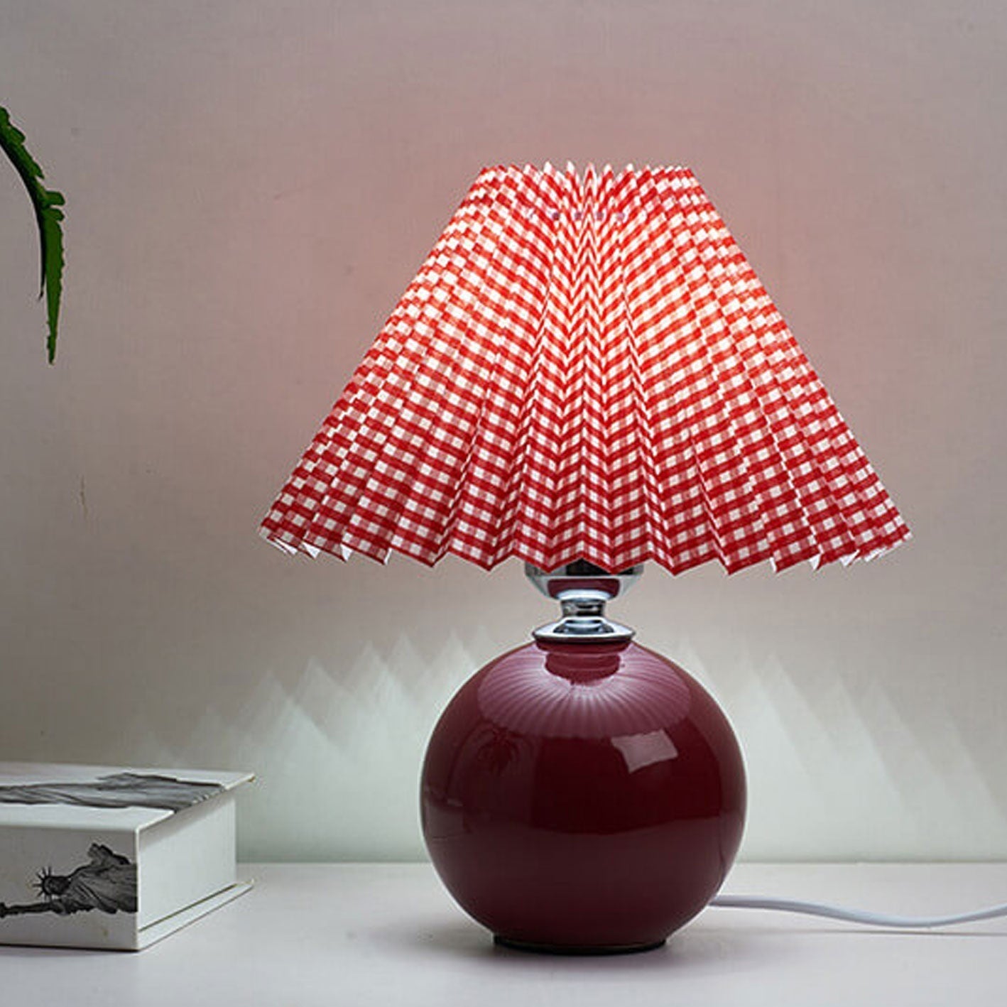 Nordic Ceramic Pleated Table Light | 1-Lamp