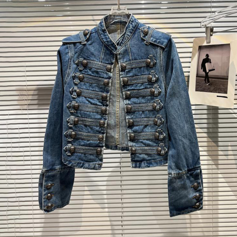 Dames denim jas met knopen en hoge kraag