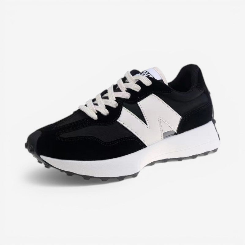 Denis – Sneakers met veters, spitse neus en antislipzool