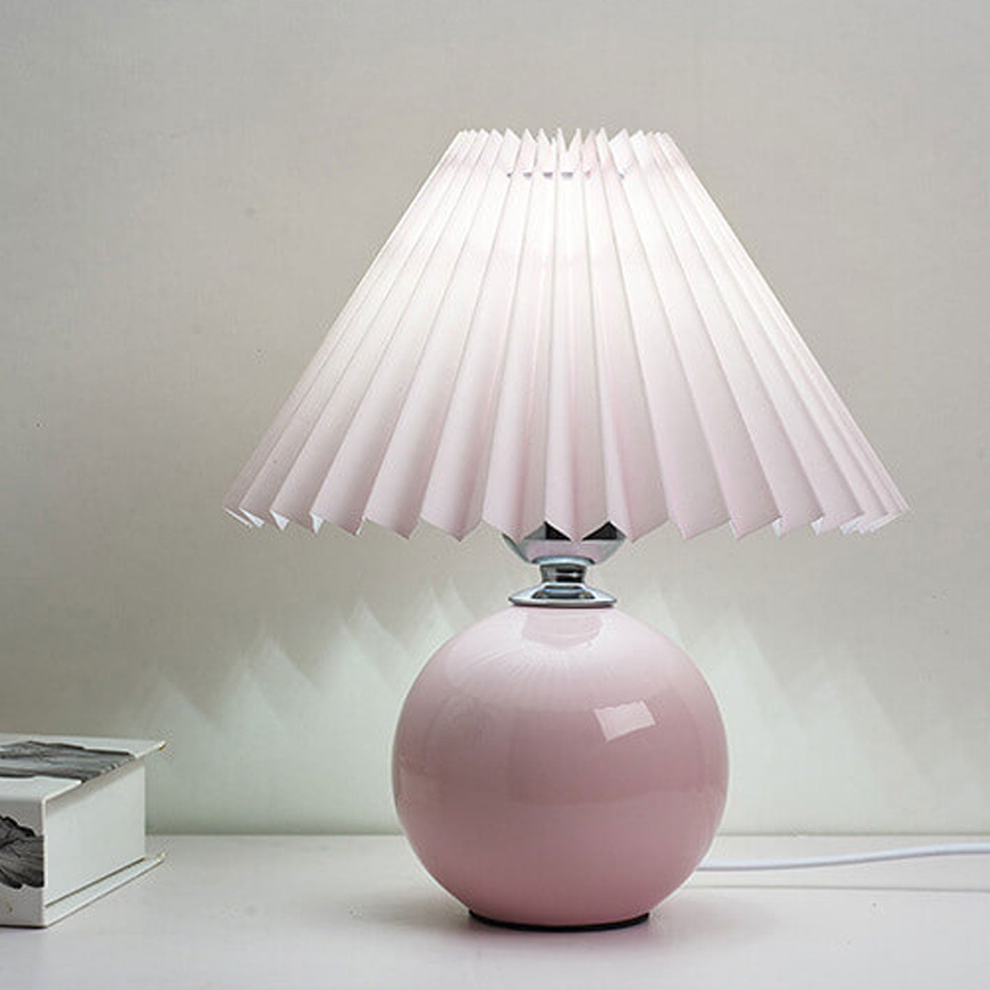 Nordic Ceramic Pleated Table Light | 1-Lamp