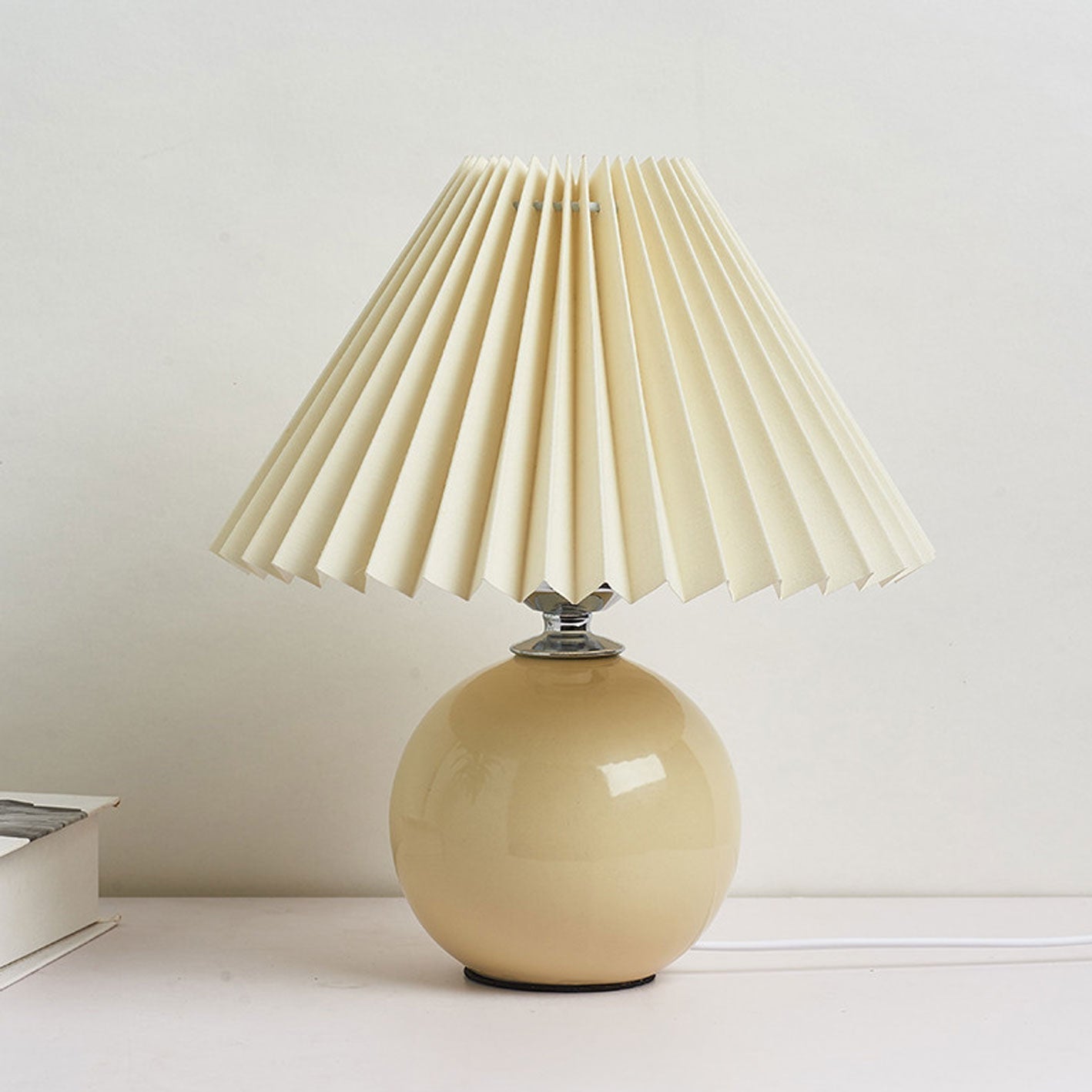 Nordic Ceramic Pleated Table Light | 1-Lamp