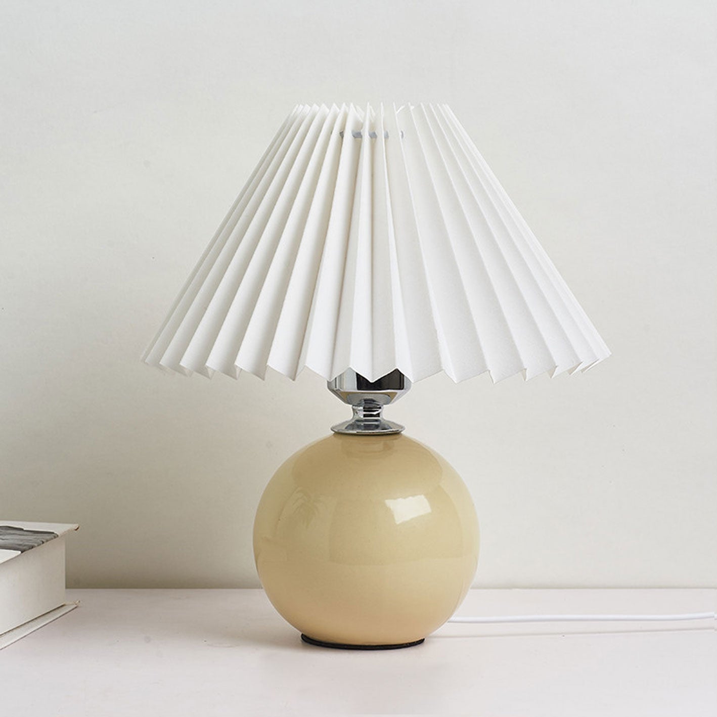 Nordic Ceramic Pleated Table Light | 1-Lamp