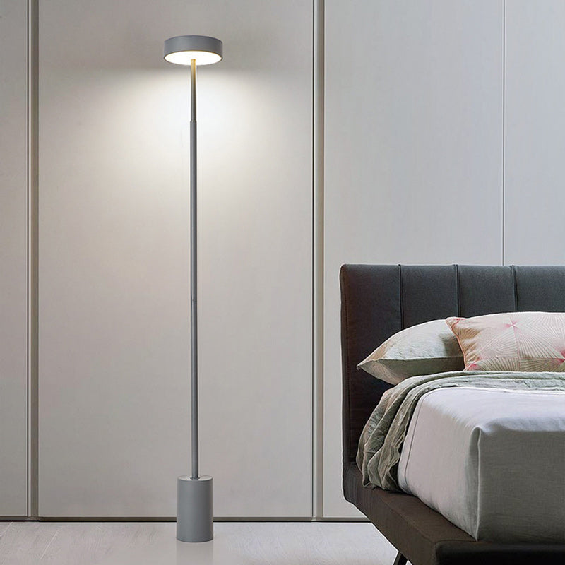 Contemporary Scandinavische Ronde IJzeren LED Staande Vloerlamp Voor Slaapkamer