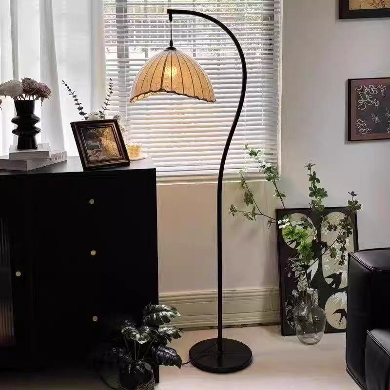 Vintage Booglamp met Stoffen Lampenkap – Klassieke Staande Vloerlamp