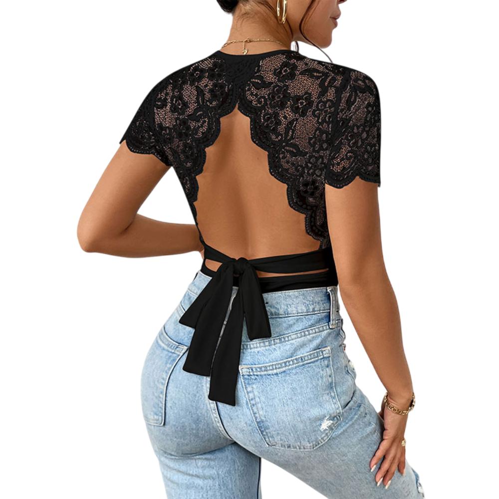 Elegante Rugloze Kanten Bodysuit Thong voor Vrouwen - Korte Mouw Zwart of Wit