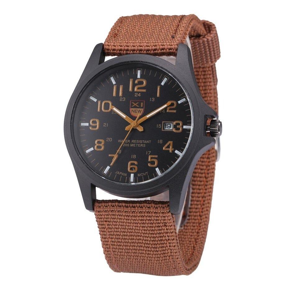 Militaire Stijl Robuuste Horloge met Verlichte Wijzerplaat, Waterdicht, Stopwatch en Datumweergave