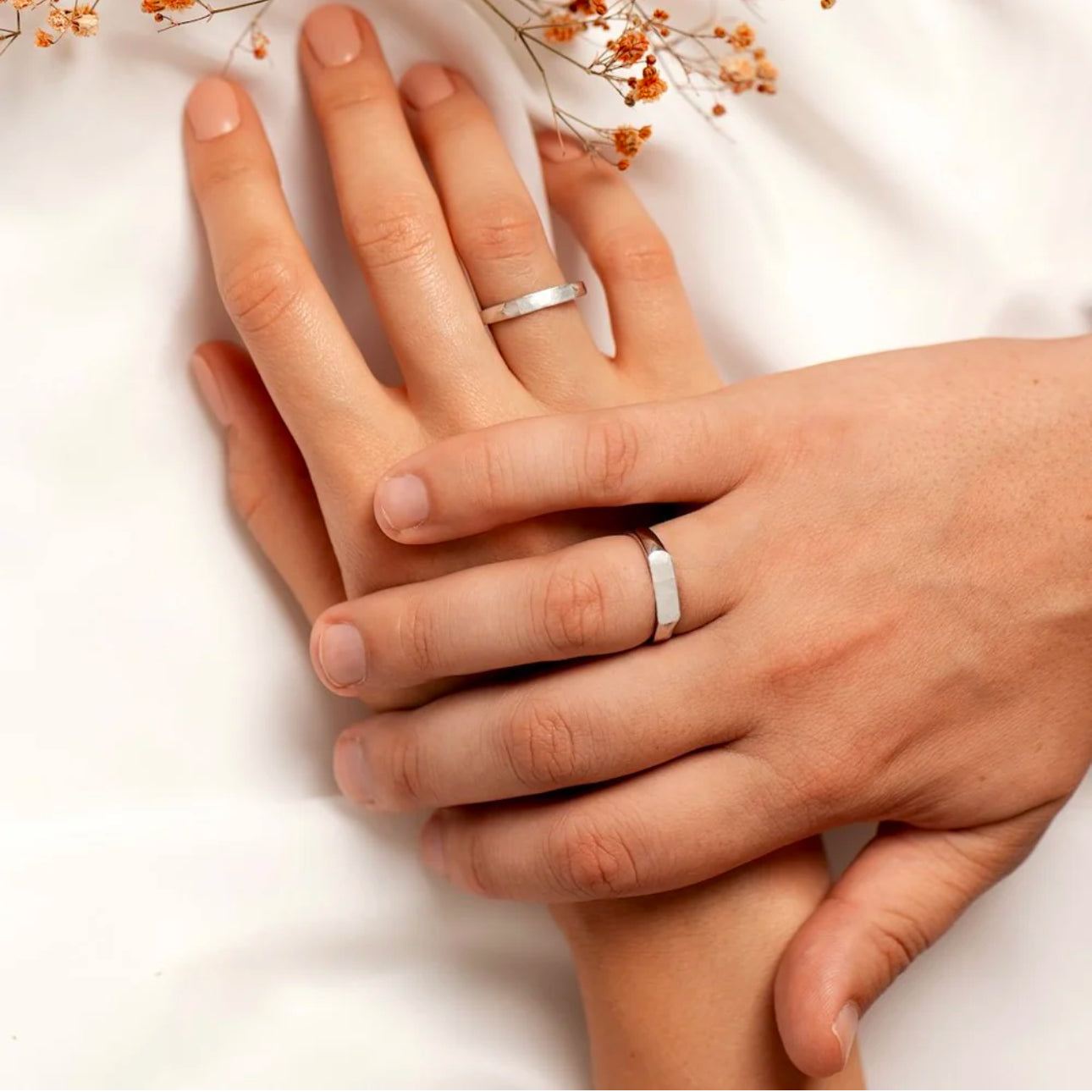 LumiLove Gebeeldhouwde Ring | Een Verborgen Boodschap van Liefde