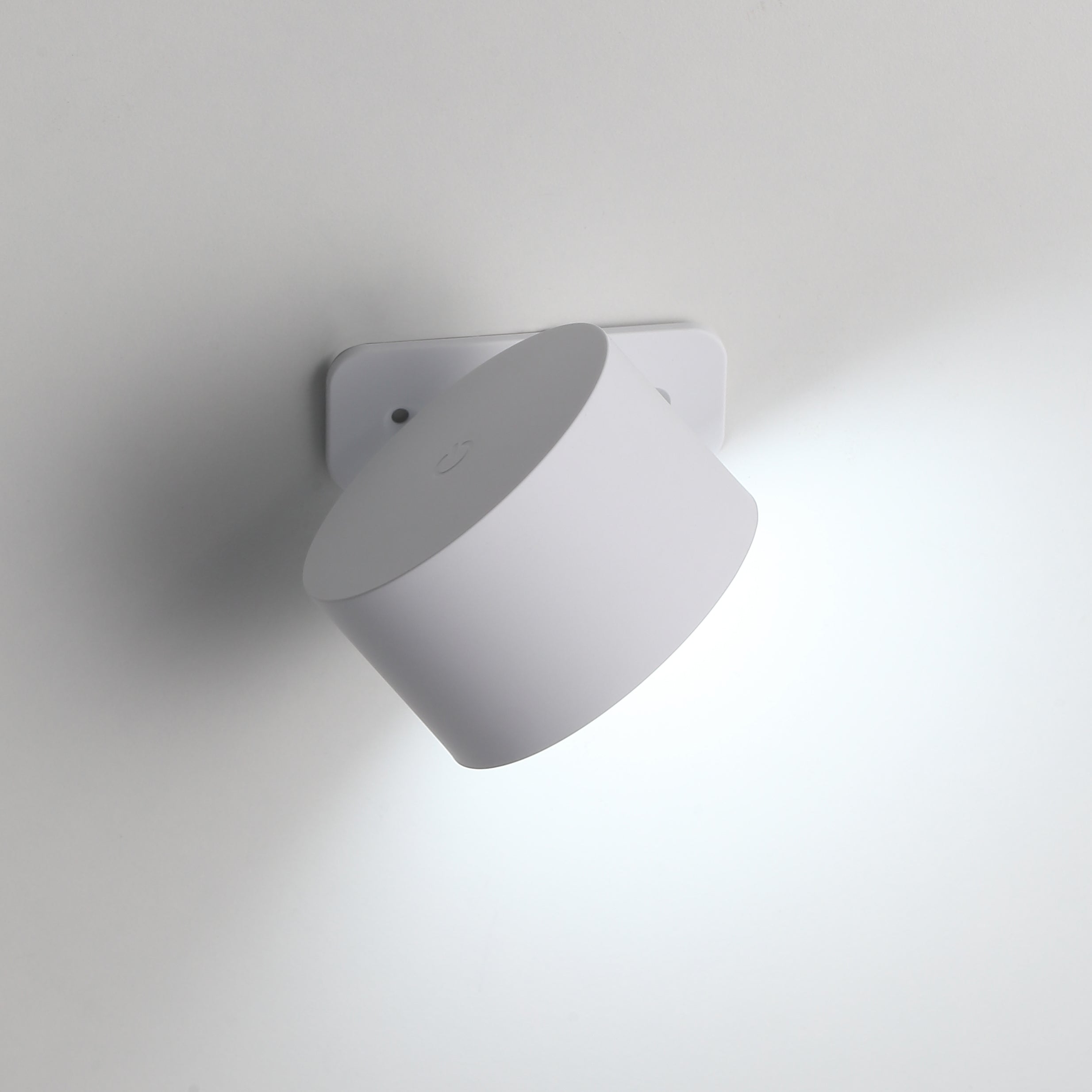 Ticky Magnetische Wandleuchte Wit