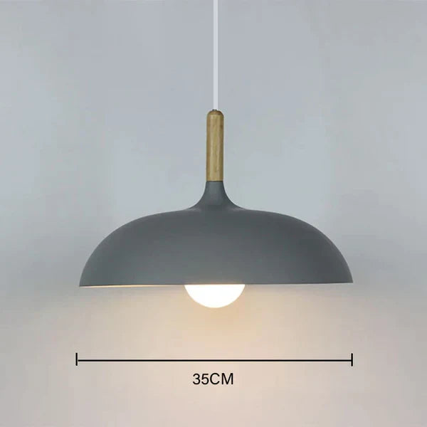 Plafondlamp van Noorse eik