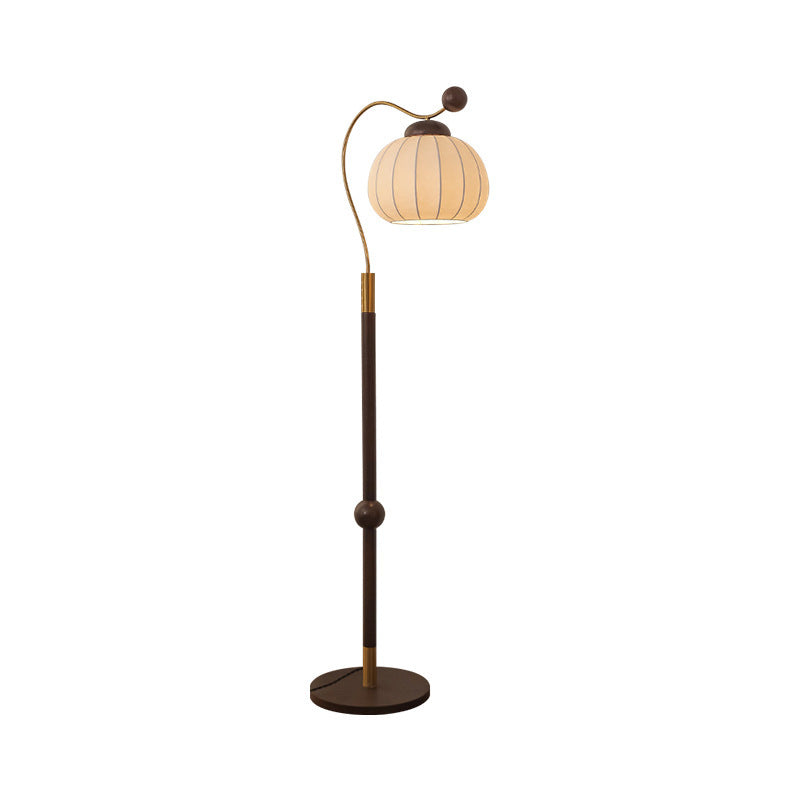 Gebogen Vloerlamp met Verstelbare Lampenkap – Moderne Designlamp