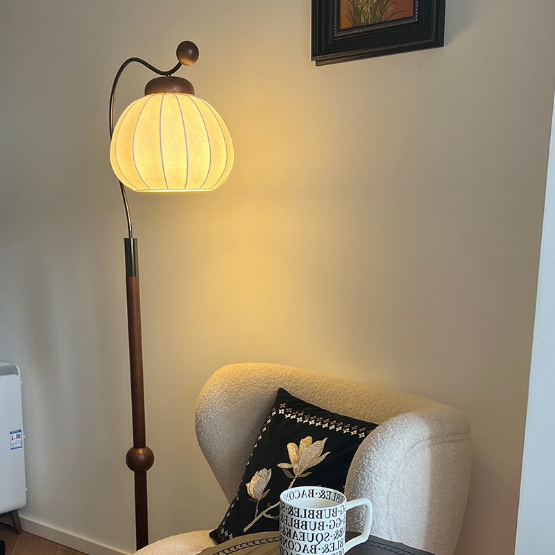 Gebogen Vloerlamp met Verstelbare Lampenkap – Moderne Designlamp