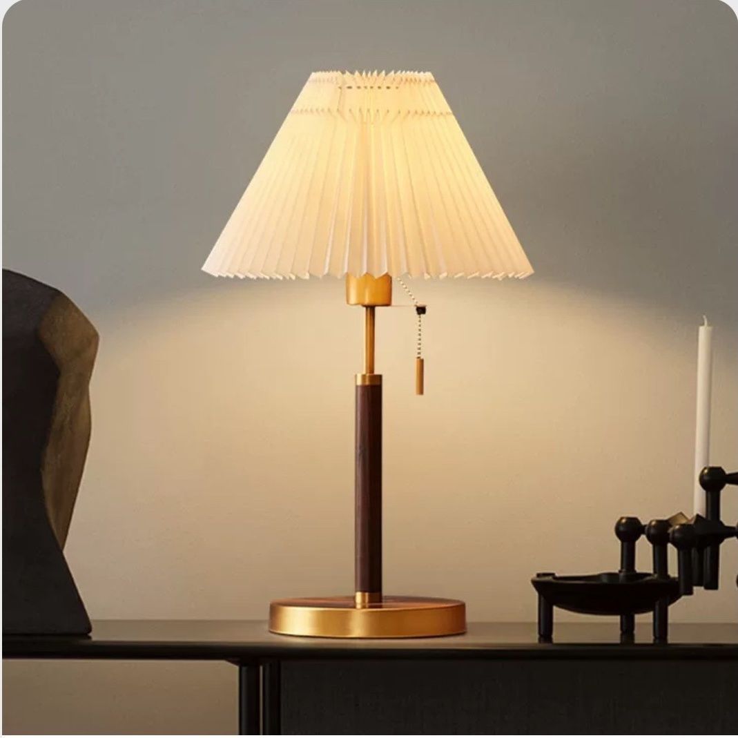 Plissé Vloerlamp – Elegante Designlamp met Geplooide Lampenkap