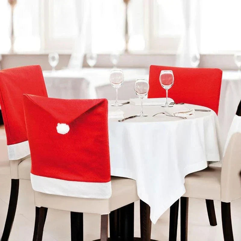 SantaSeat Kerst Stoelhoezen – Set van decoratieve stoelhoezen met kerstman-design