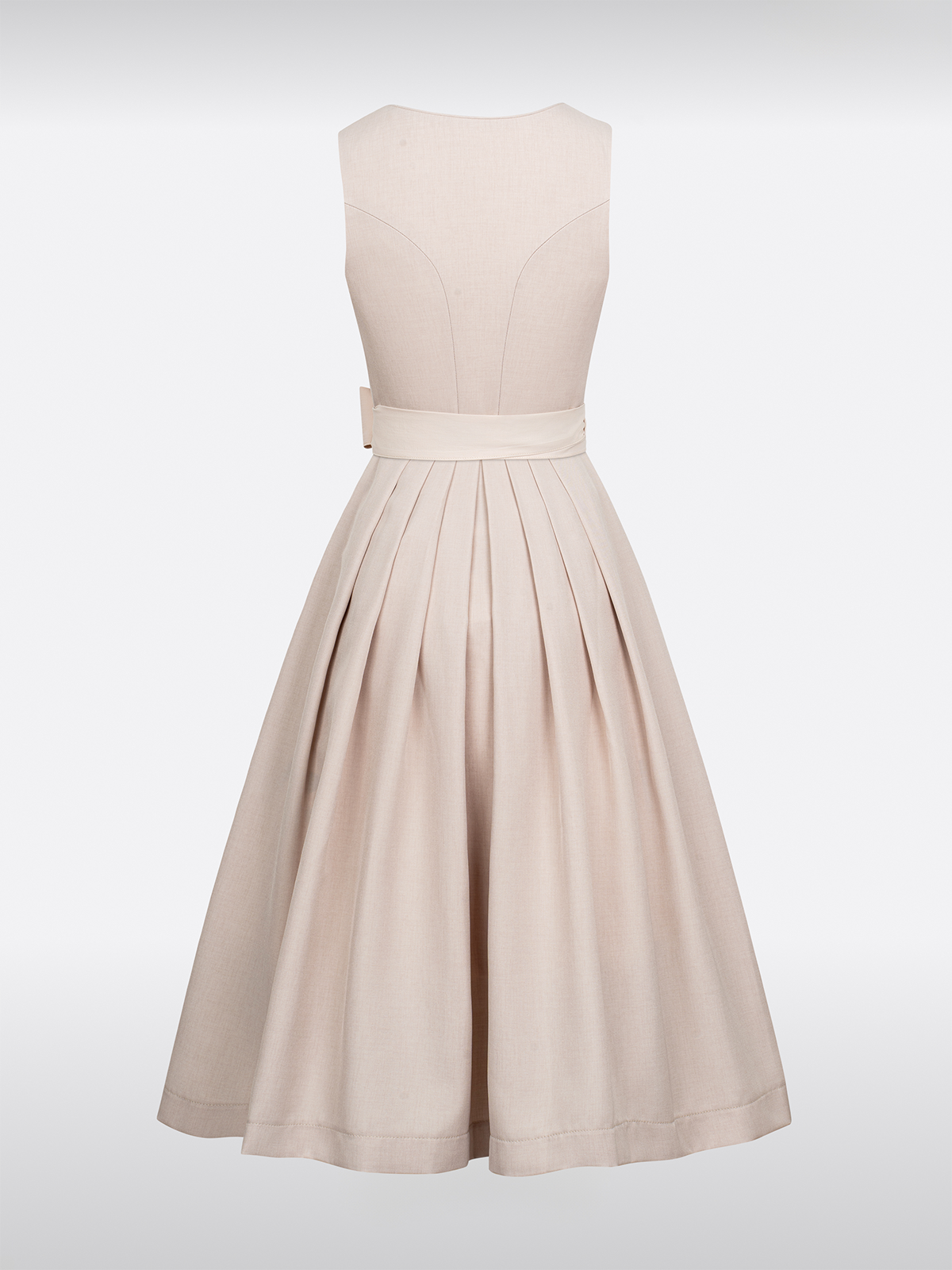 Beige Hart-Uitsnede Traditionele Dirndl