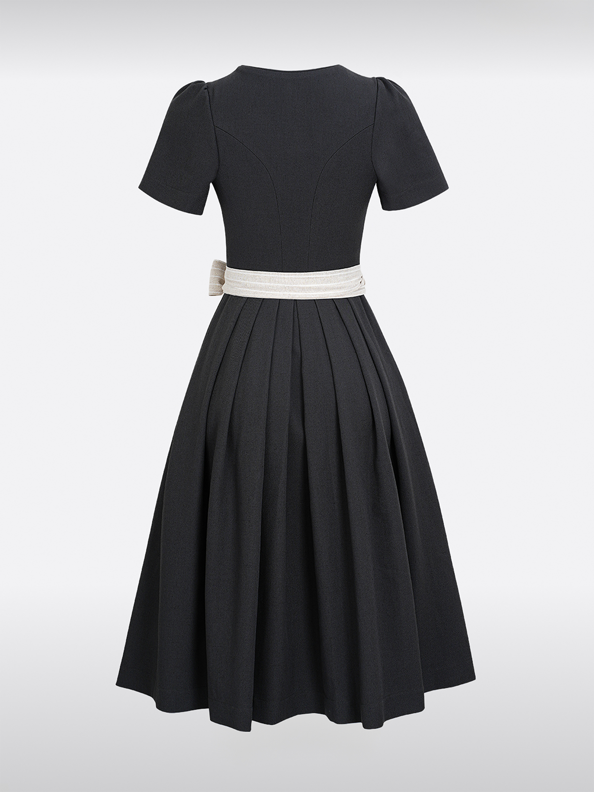 Grijze Hart-Uitsnede Knopen Dirndl