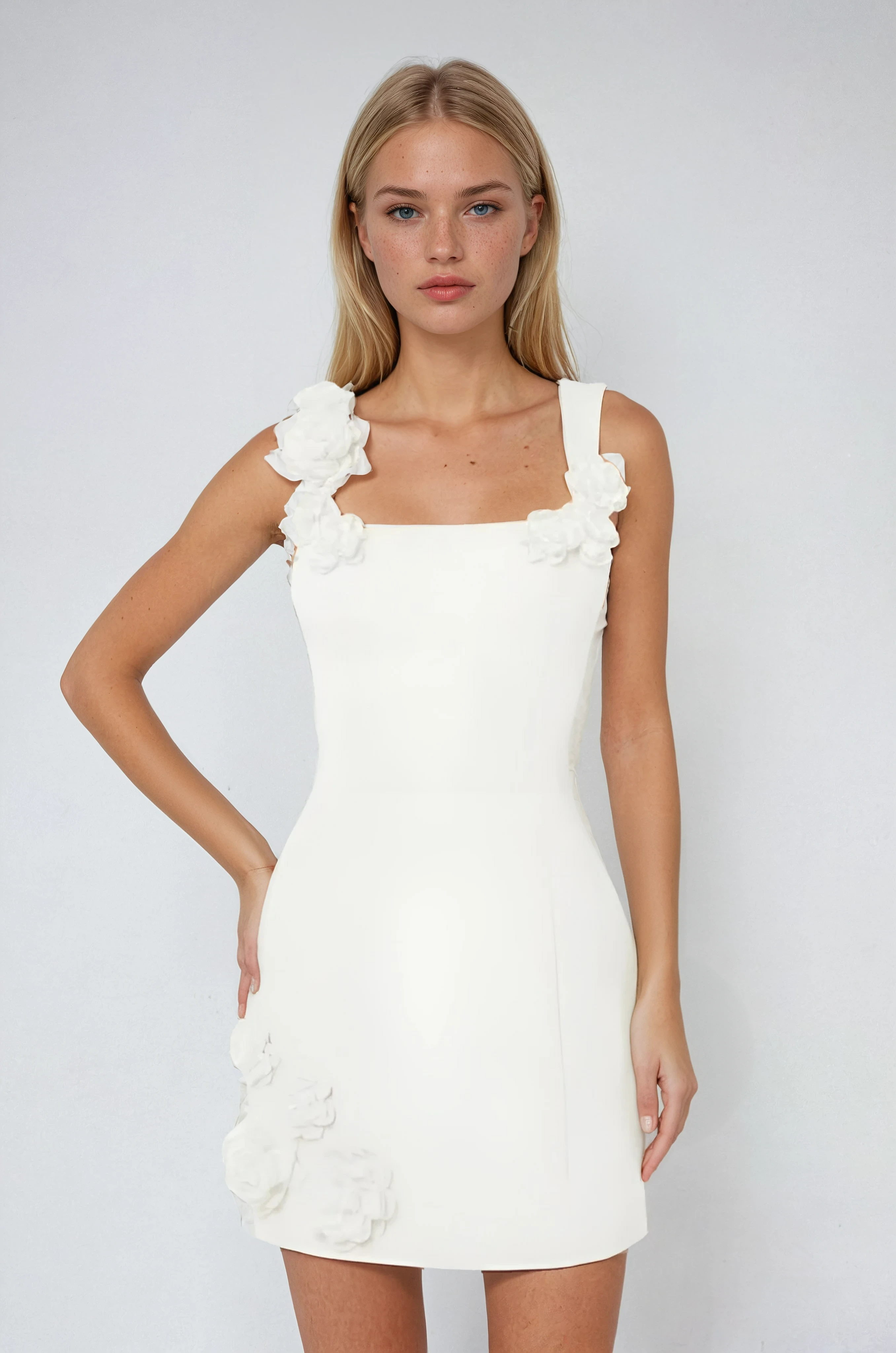 BlossomCharm Zomer Mini-jurk | Elegante Bloemapplicatie voor een Casual Look