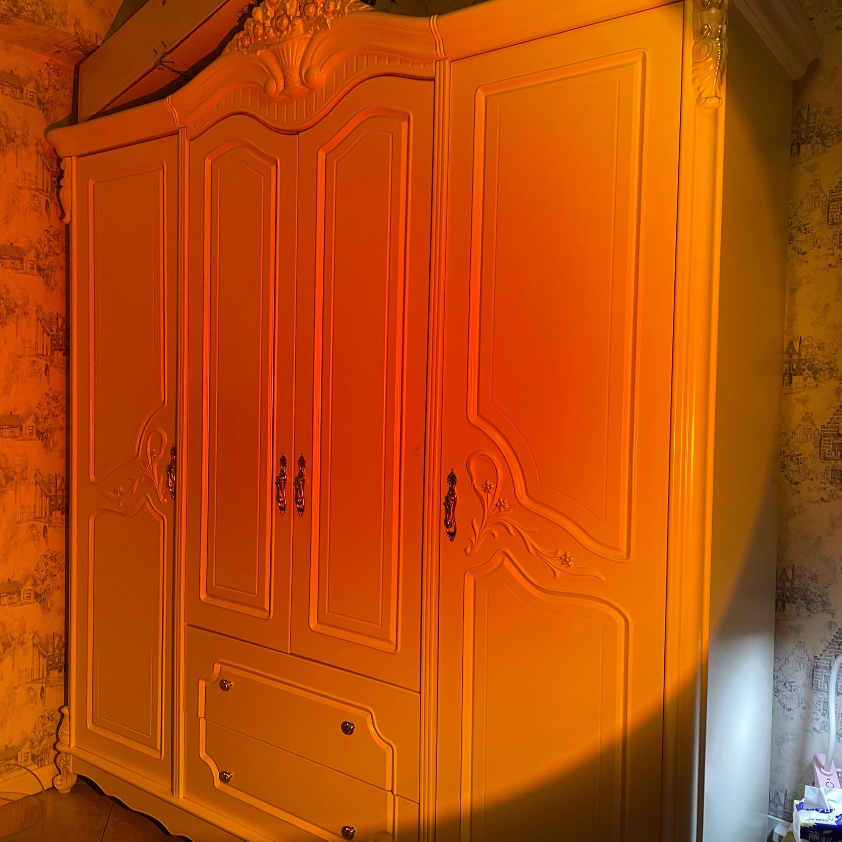 Frendorf | LED Kleurenprojector Vloerlamp | Minimalistisch Halo Licht Effect