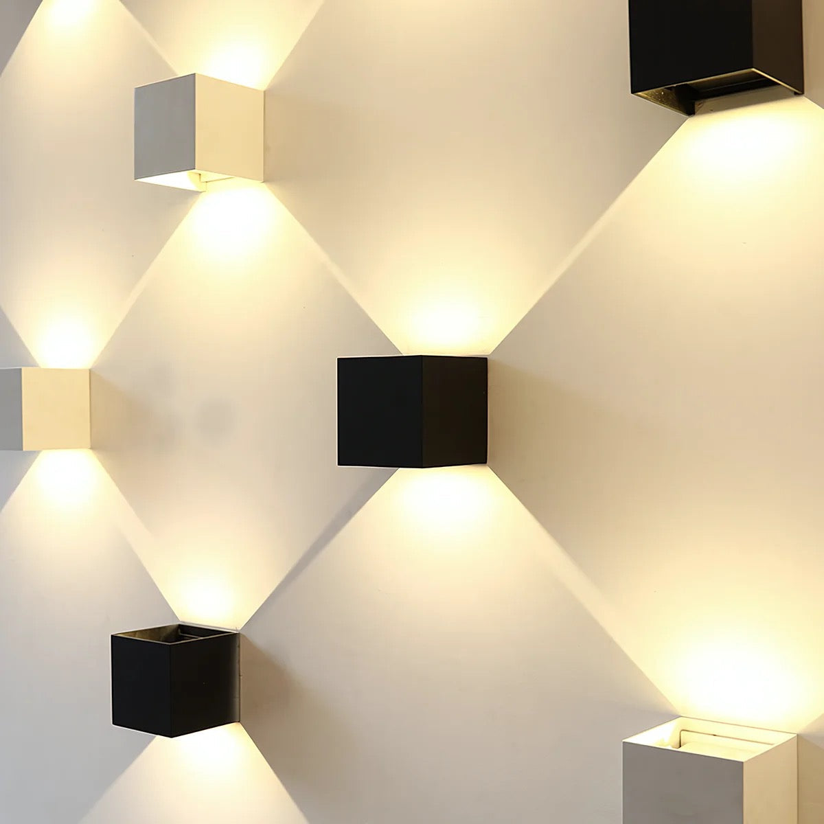 ZenGlow | Luxe Wandlamp met Bewegingssensor