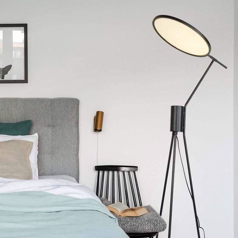 Slanke Design Vloerlamp – Sfeerverlichting en Accentverlichting