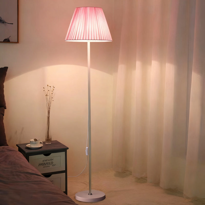 Vloerlamp met stoffen kap, Scandinavisch design
