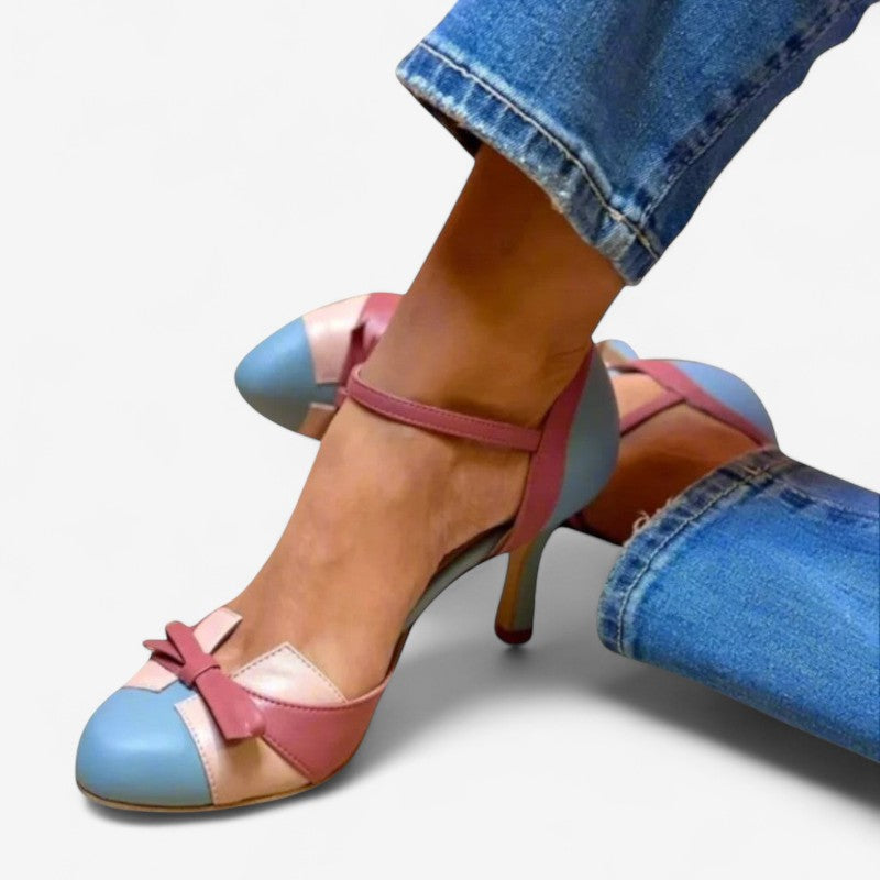 Dames pumps met ronde neus en verstelbare bandjes