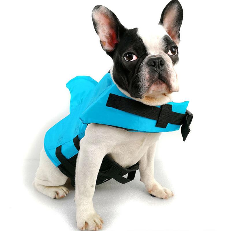 FloatiFur – Het zwemvest voor blije honden!