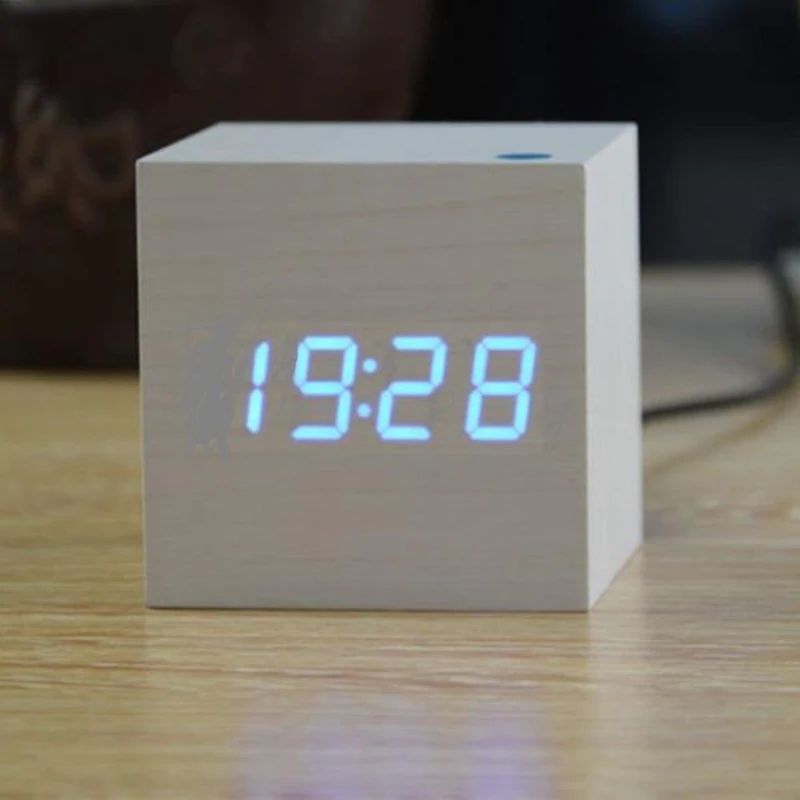 CubeDig - Digitale Tafelklok Voor Modern Interieur