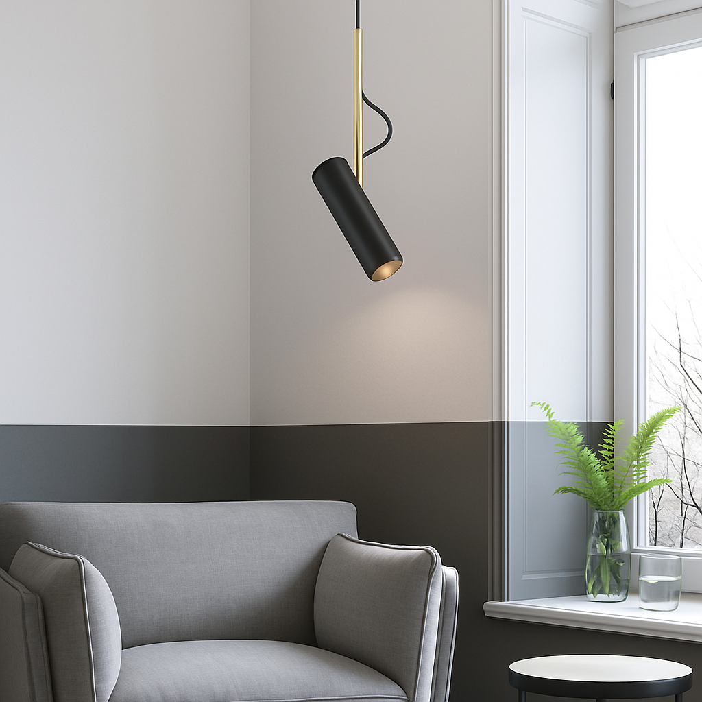 Design-hanglamp met draaibare spot en gouden staaf