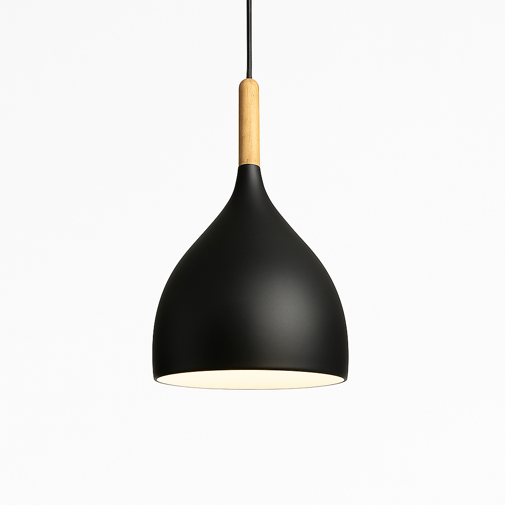 Kleurige metalen LED-hanglamp en houten stok in Nordic-stijl