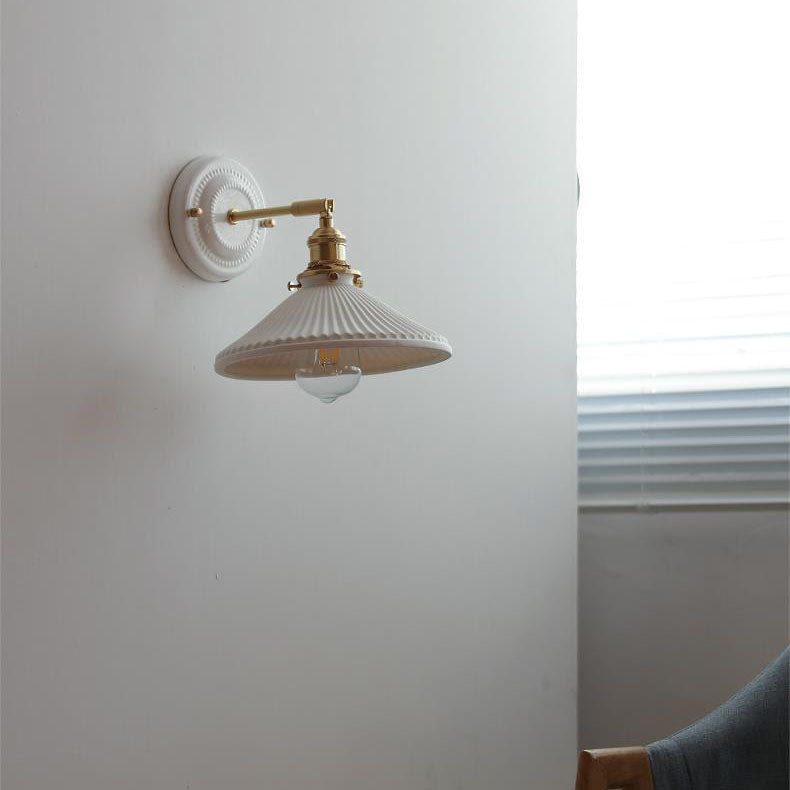 Vintage Japanse Keramiek Messing 1-Licht Wandlamp