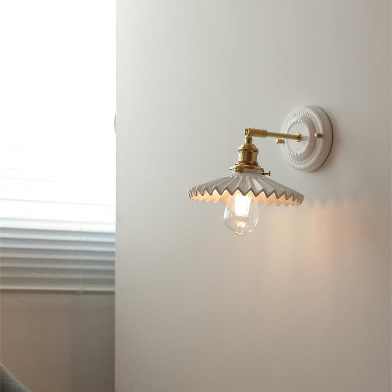 Vintage Japanse Keramiek Messing 1-Licht Wandlamp