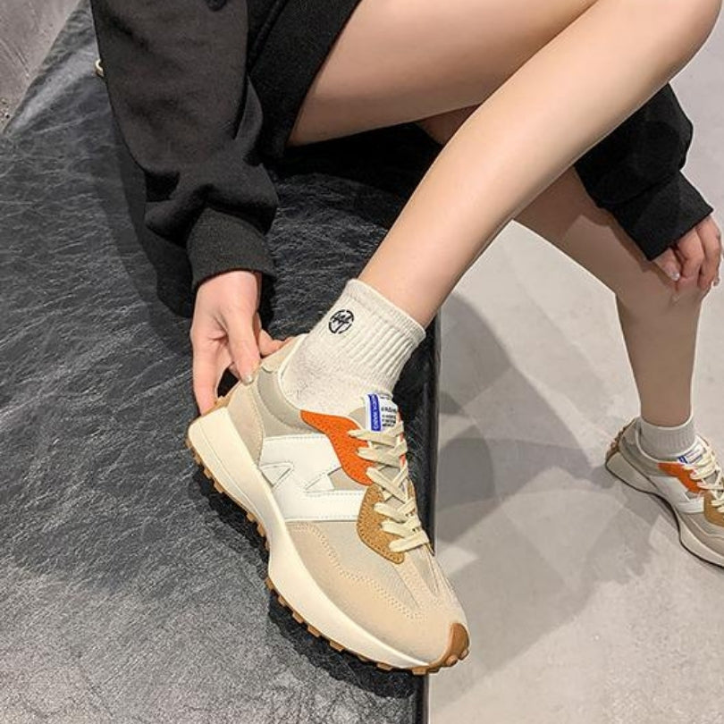 Denis – Sneakers met veters, spitse neus en antislipzool