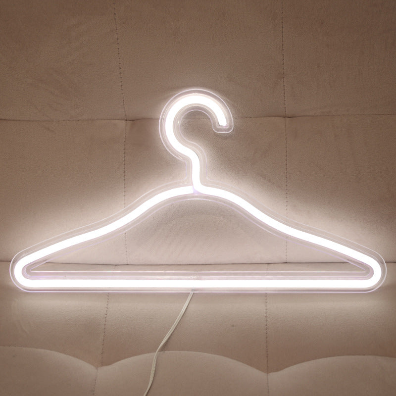LichtHanger LED Kledinghanger – Oplaadbare Verlichte Hanger met Luxe Neonlicht
