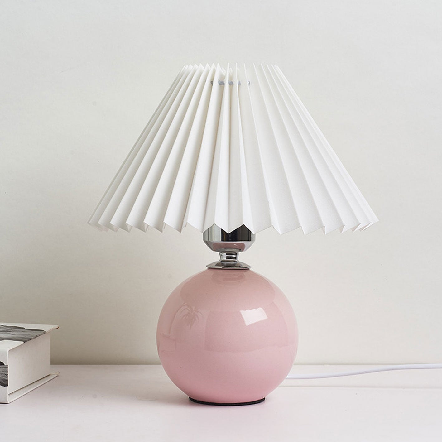 Nordic Ceramic Pleated Table Light | 1-Lamp