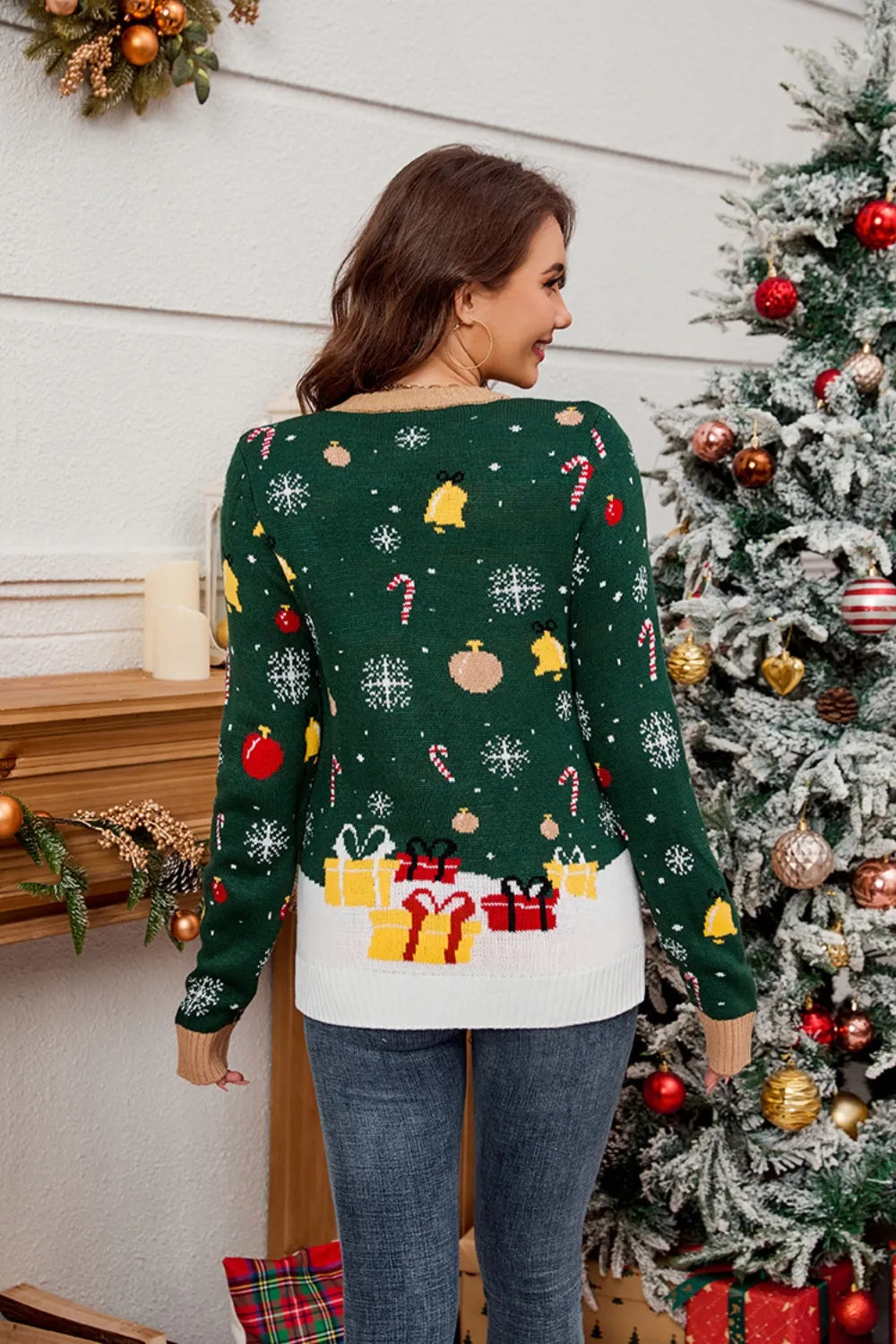 Groene Kersttrui met Cadeaus – Feestelijke Gebreide Trui