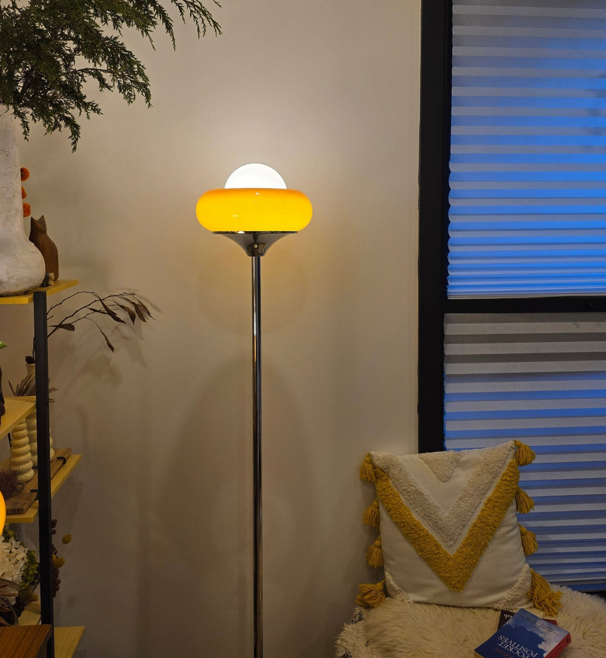 Elke Egg Tart Vloerlamp – Speelse Designlamp met Unieke Vormgeving